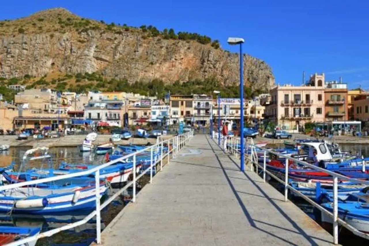 Villa Serrano Palermo